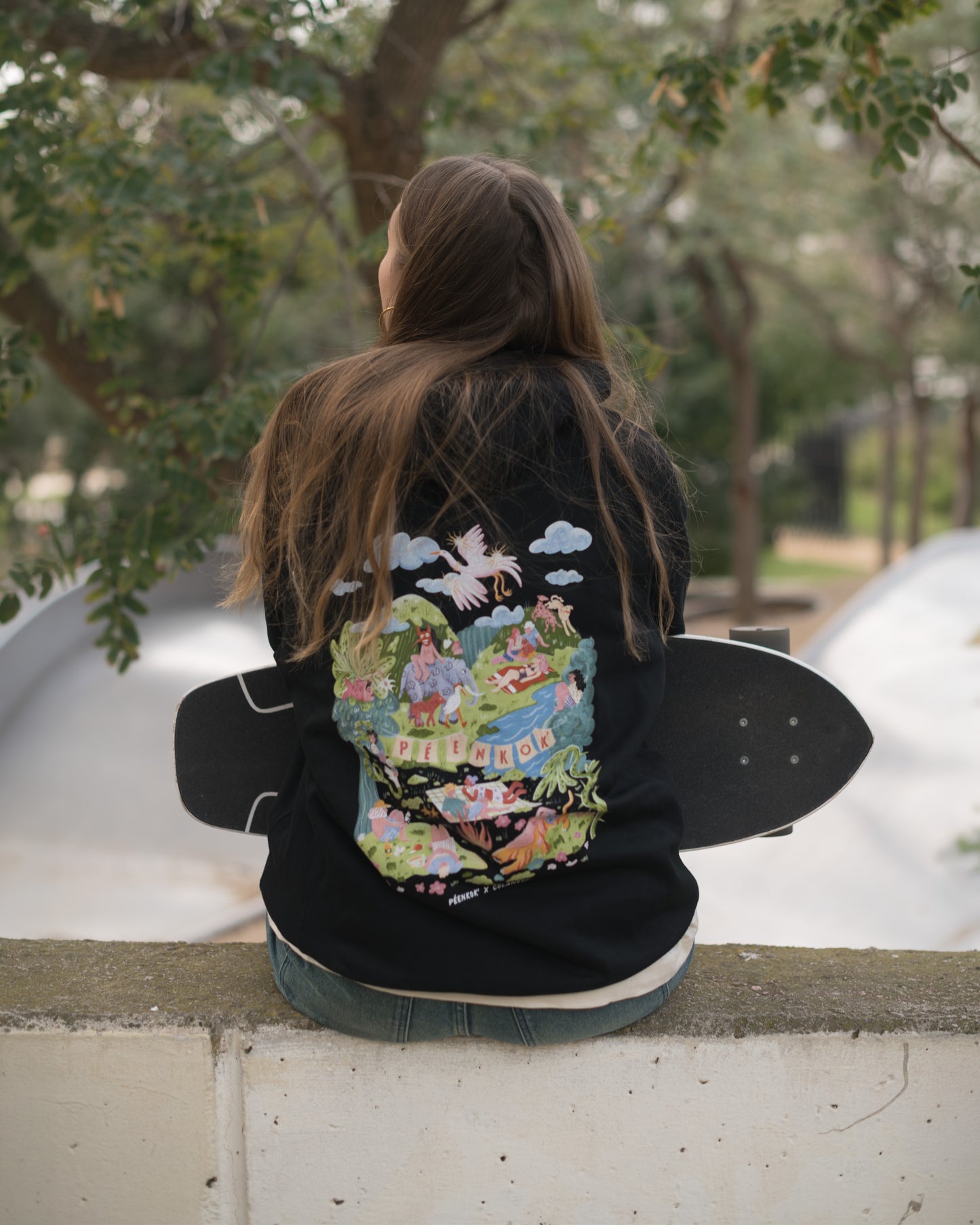 PÉENKOK' X COLANEGRA HOODIE NEGRO